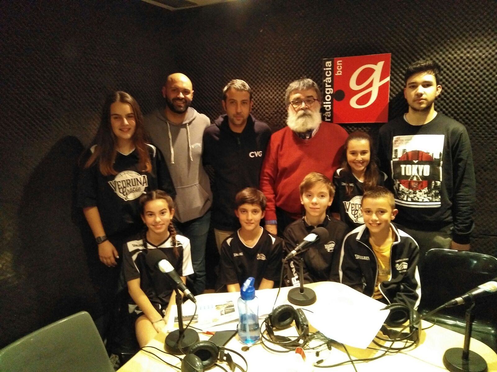 Bàsquet Vedruna visita Ràdio - Gràcia
